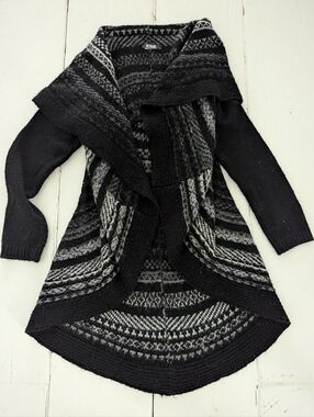 Black & Gray Patterned Women's Open Cardigan Sweater